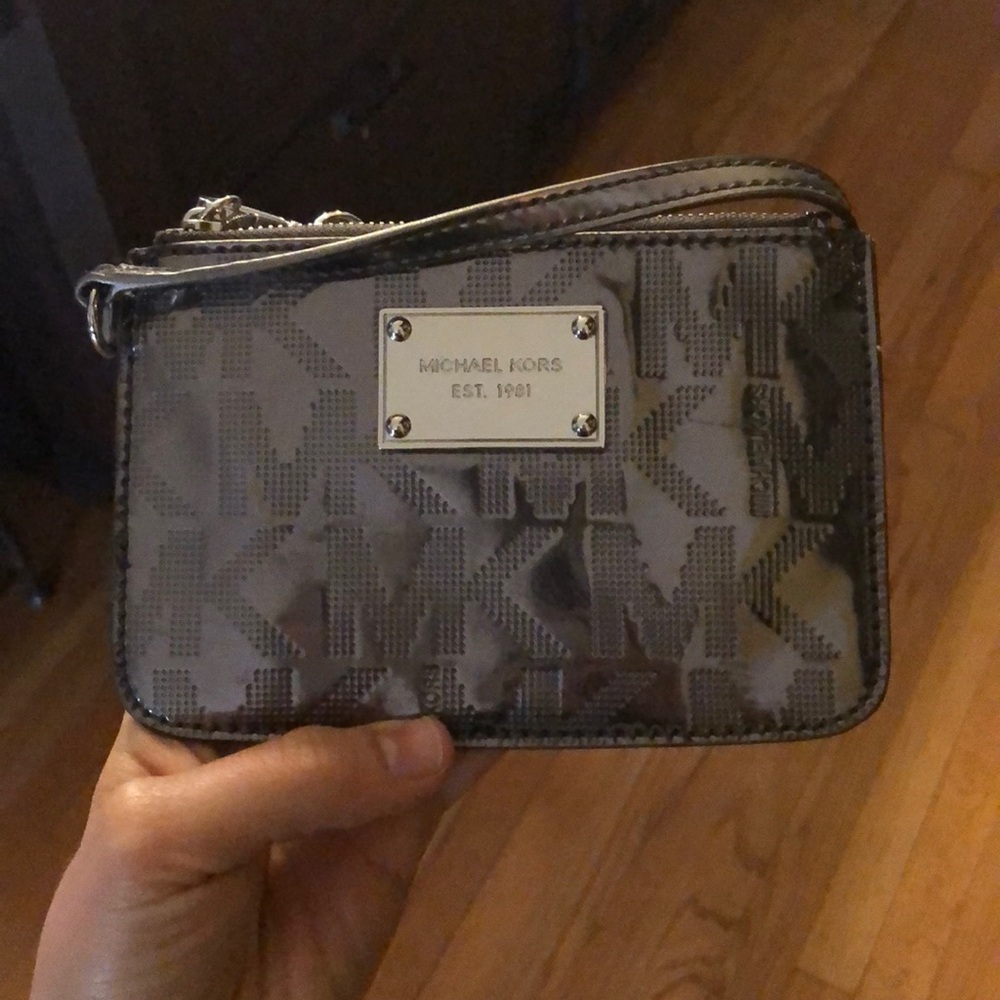 Michael Kors wristlet